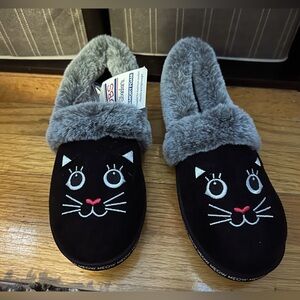 BOB’s Cat Slippers
